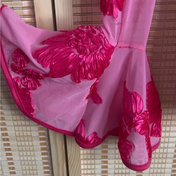 *NWT SIZE XL* Long Sleeve Backless Flower Mini Dress - Picture 10 of 13